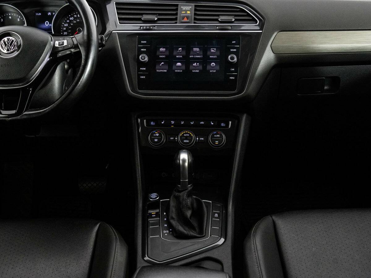 Купить Volkswagen Tiguan с пробегом. Фото: #14