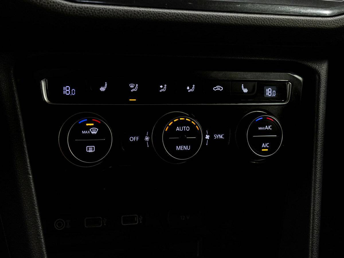 Купить Volkswagen Tiguan с пробегом. Фото: #15