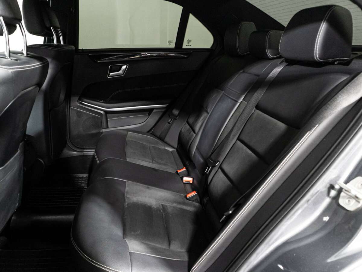 Купить Mercedes-Benz E-Класс с пробегом. Фото: #10