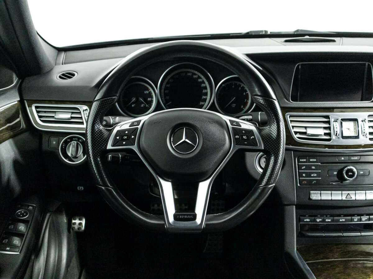 Купить Mercedes-Benz E-Класс с пробегом. Фото: #17