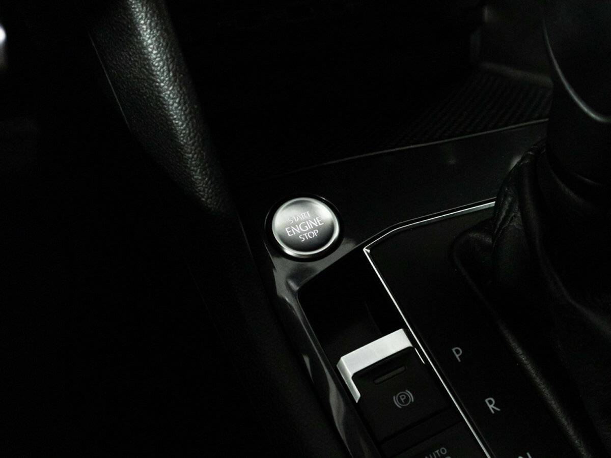 Купить Volkswagen Tiguan с пробегом. Фото: #21