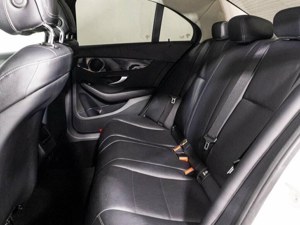 Купить Mercedes-Benz C-Класс с пробегом. Фото: #9