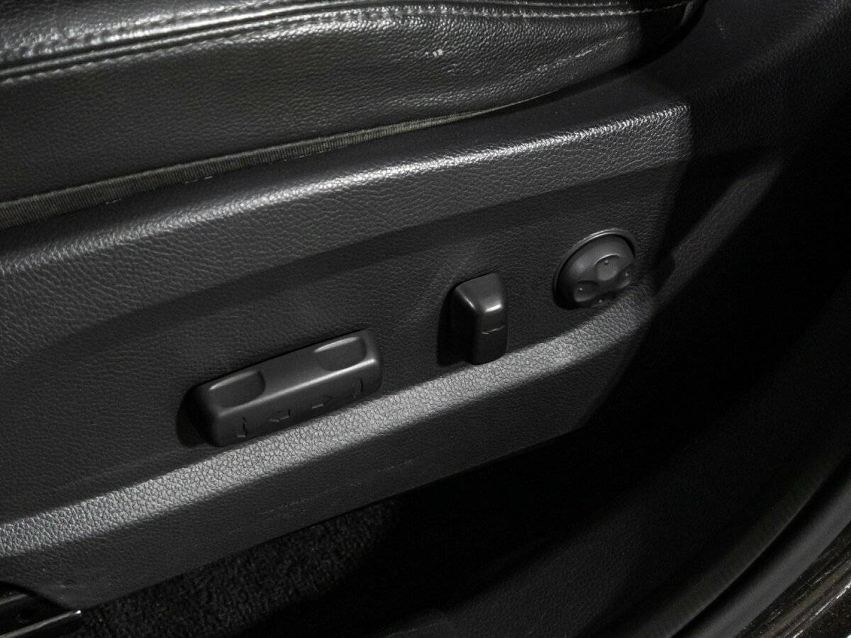 Купить Hyundai Santa Fe с пробегом. Фото: #14