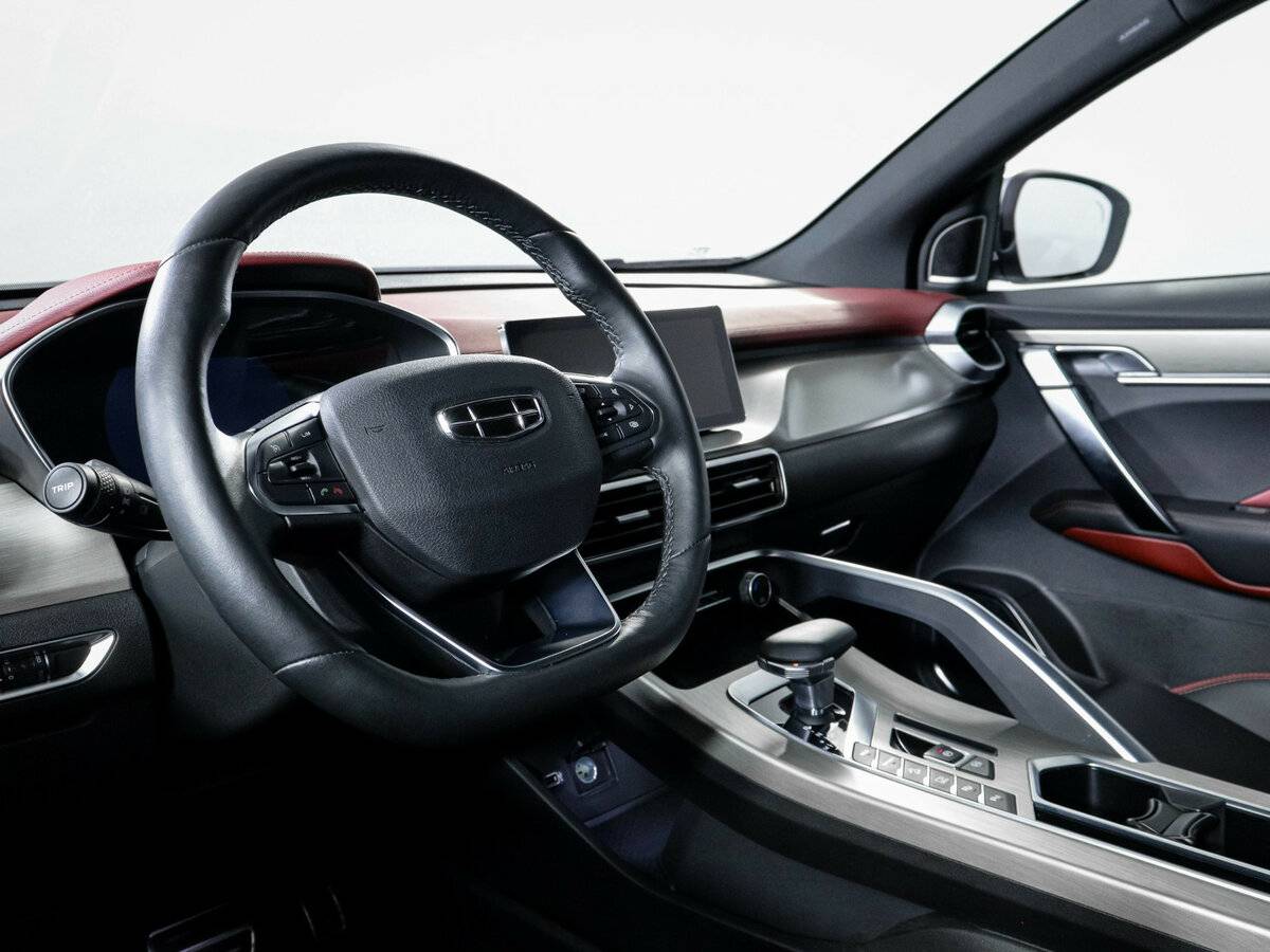 Купить Geely Coolray с пробегом. Фото: #13