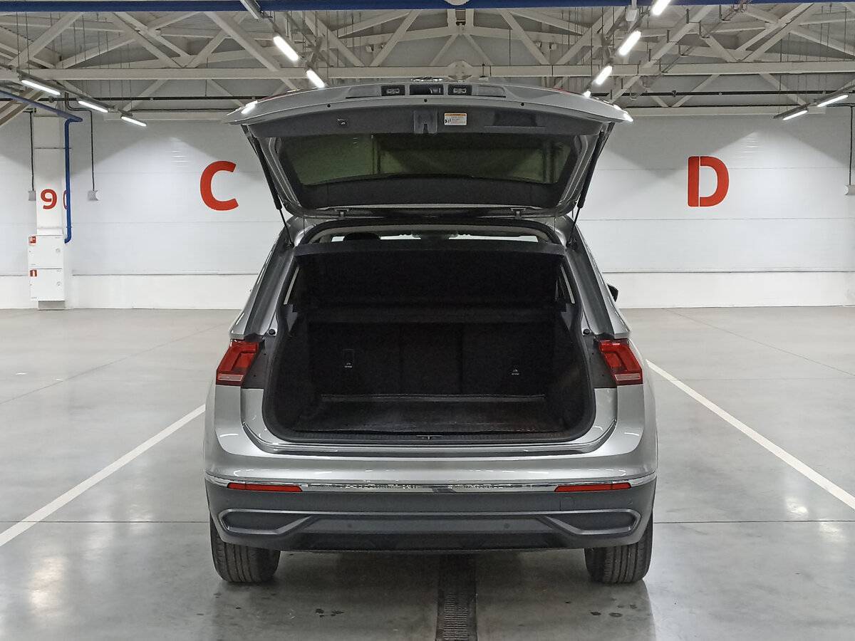 Купить Volkswagen Tiguan с пробегом. Фото: #9