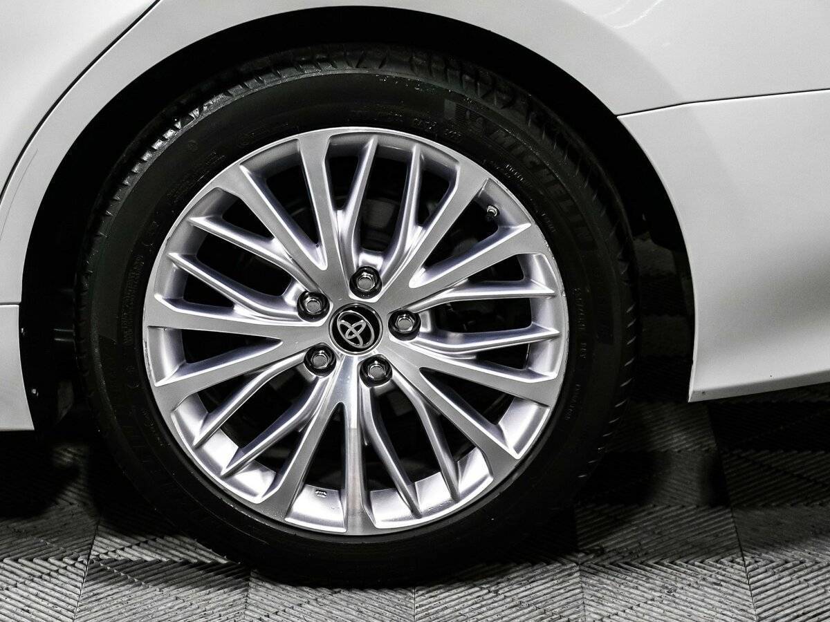 Купить Toyota Camry с пробегом. Фото: #13