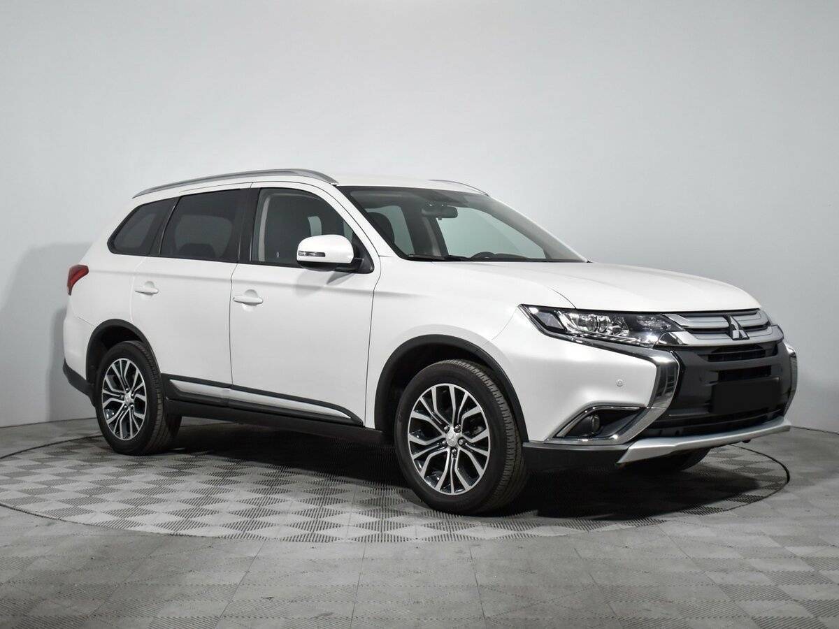 Купить Mitsubishi Outlander с пробегом. Фото: #2