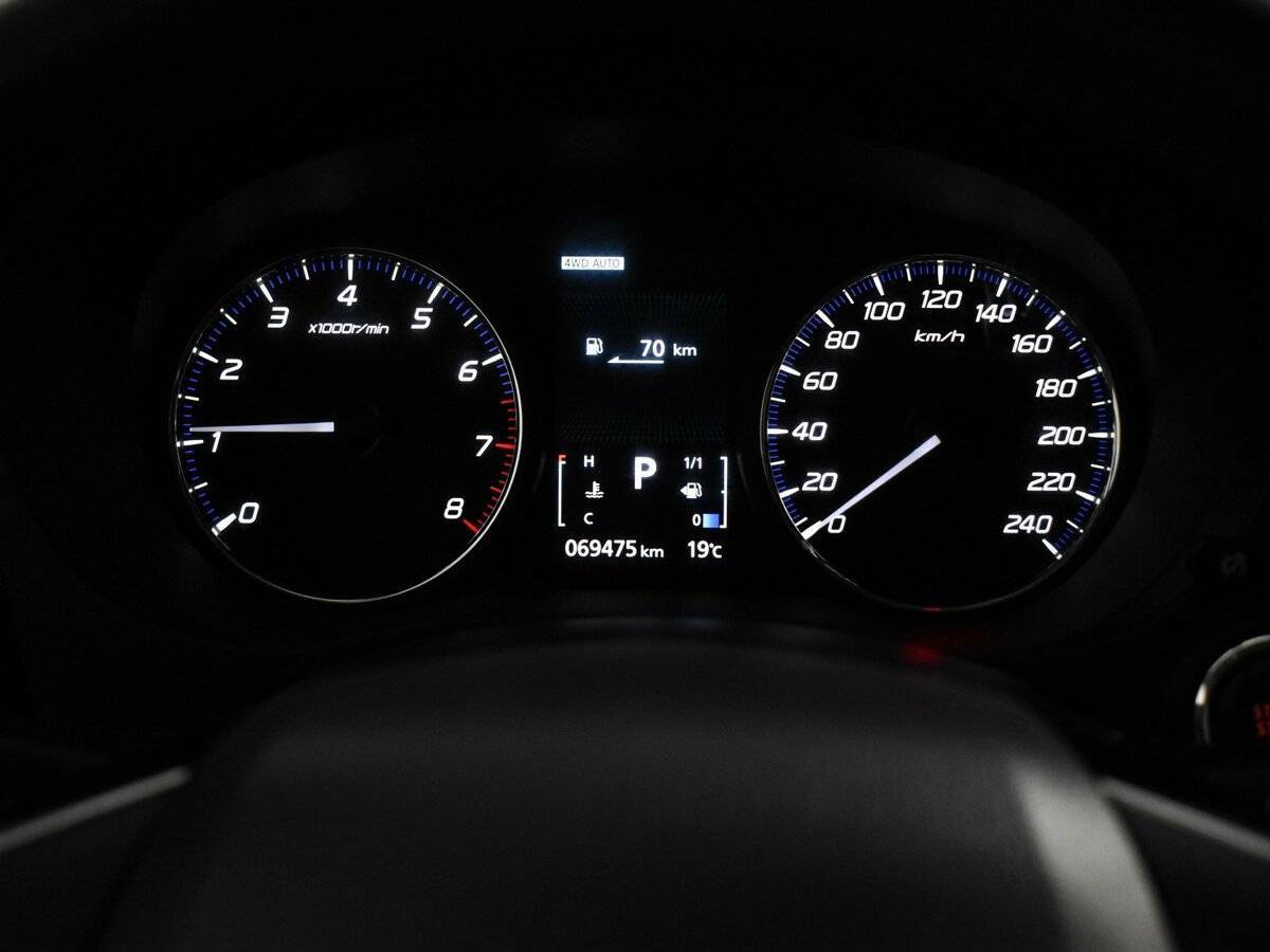 Купить Mitsubishi Outlander с пробегом. Фото: #19