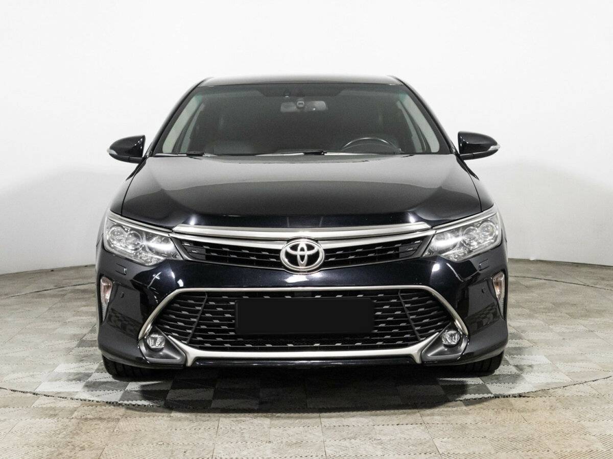 Купить Toyota Camry с пробегом. Фото: #1