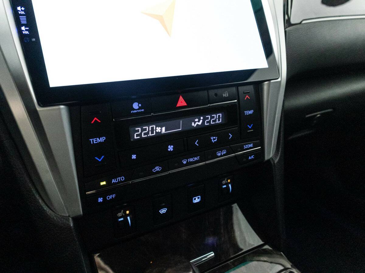 Купить Toyota Camry с пробегом. Фото: #16