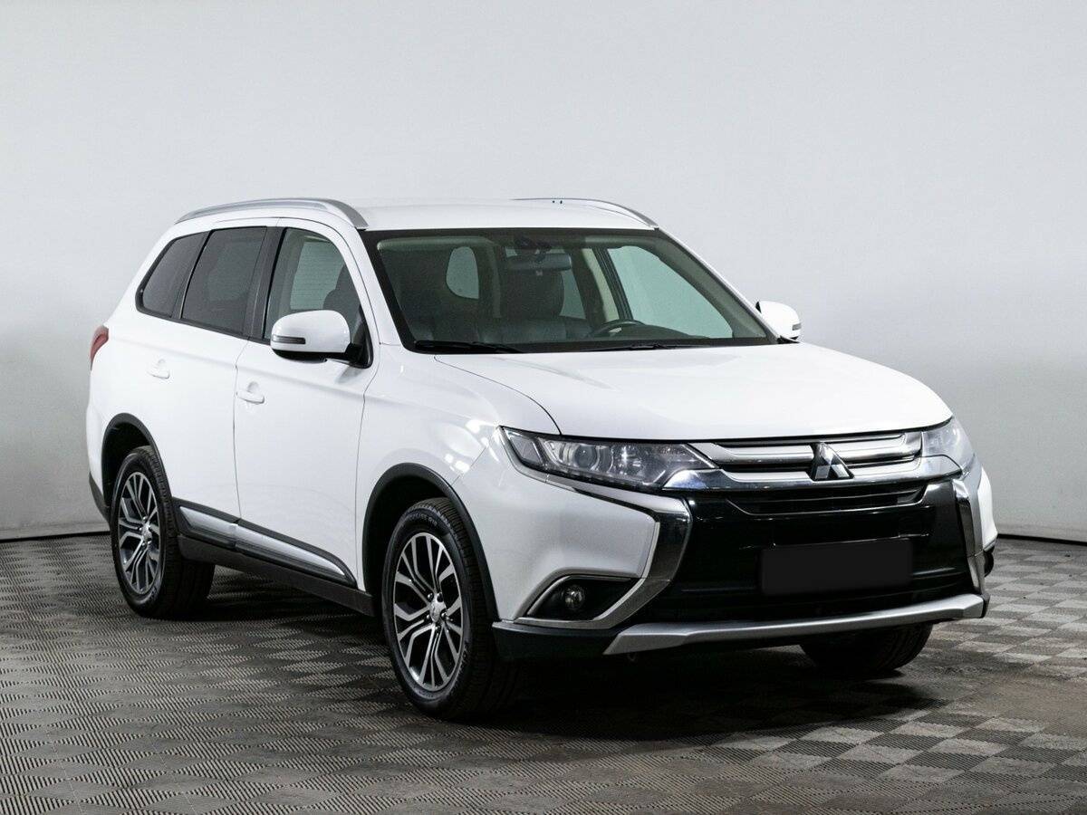 Купить Mitsubishi Outlander с пробегом. Фото: #2