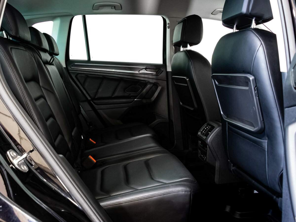 Купить Volkswagen Tiguan с пробегом. Фото: #15