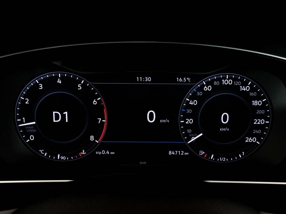 Купить Volkswagen Tiguan с пробегом. Фото: #20