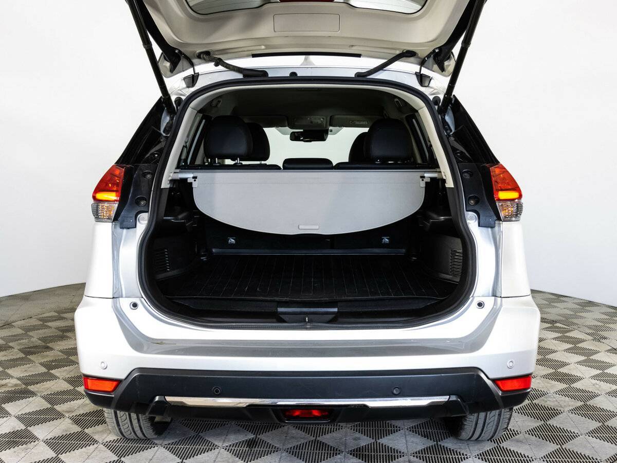 Купить Nissan X-Trail с пробегом. Фото: #19