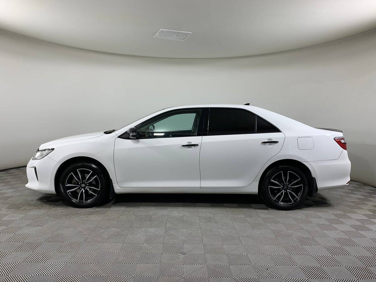 Купить Toyota Camry с пробегом. Фото: #7