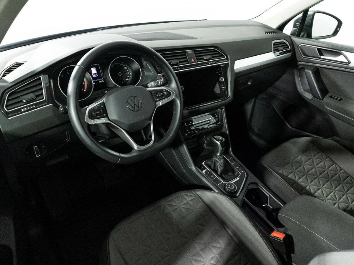 Купить Volkswagen Tiguan с пробегом. Фото: #10