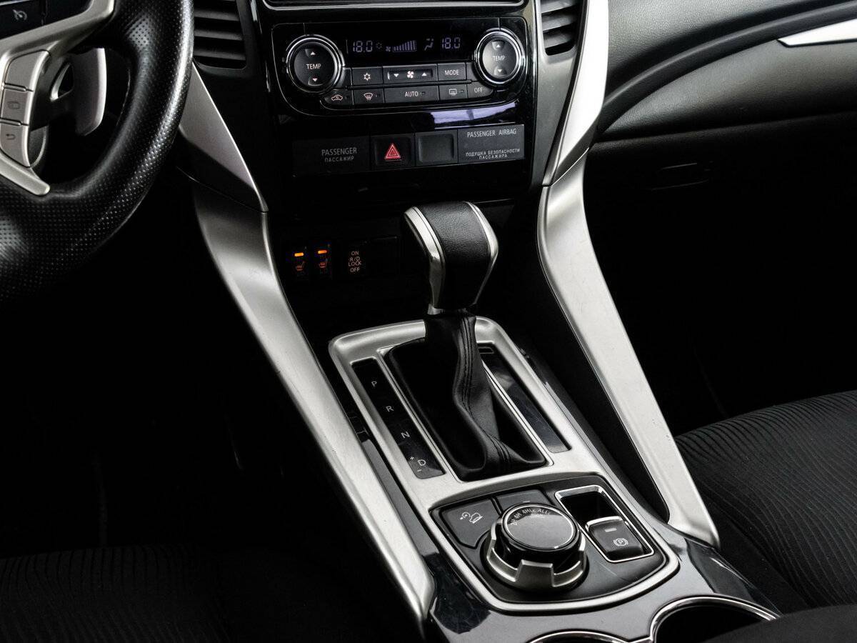 Купить Mitsubishi Pajero Sport с пробегом. Фото: #14