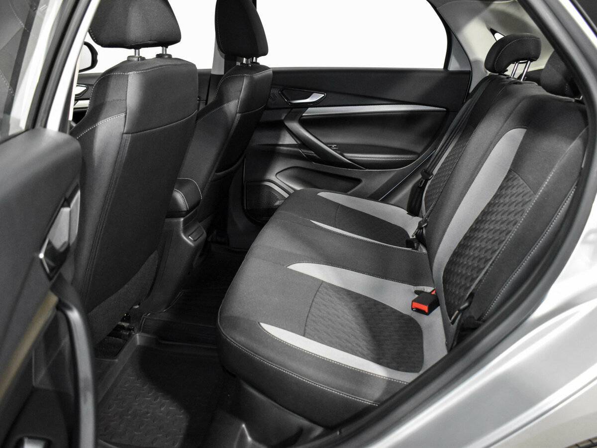 Купить Lada (ВАЗ) Vesta с пробегом. Фото: #16