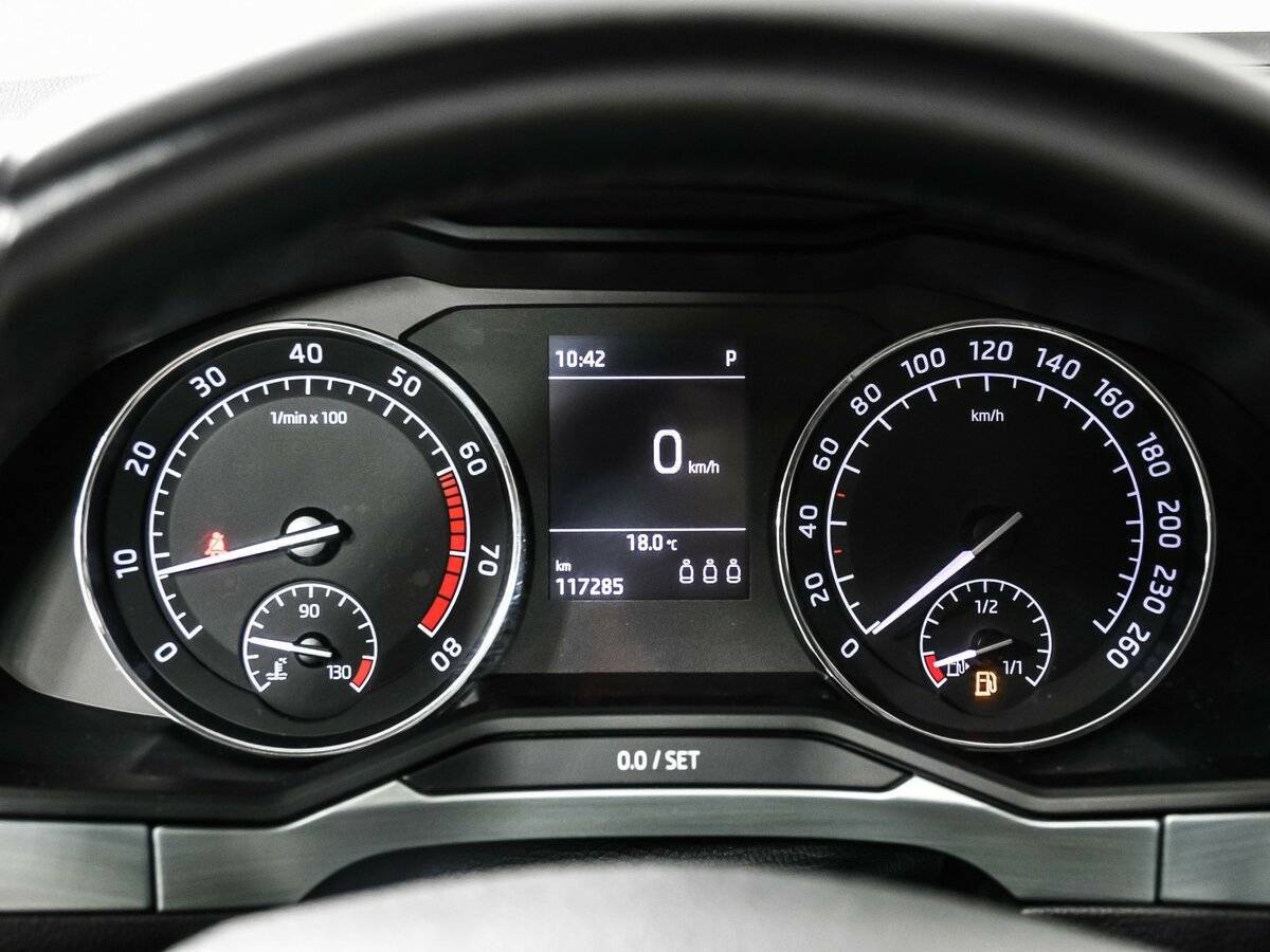 Купить Skoda Superb с пробегом. Фото: #9