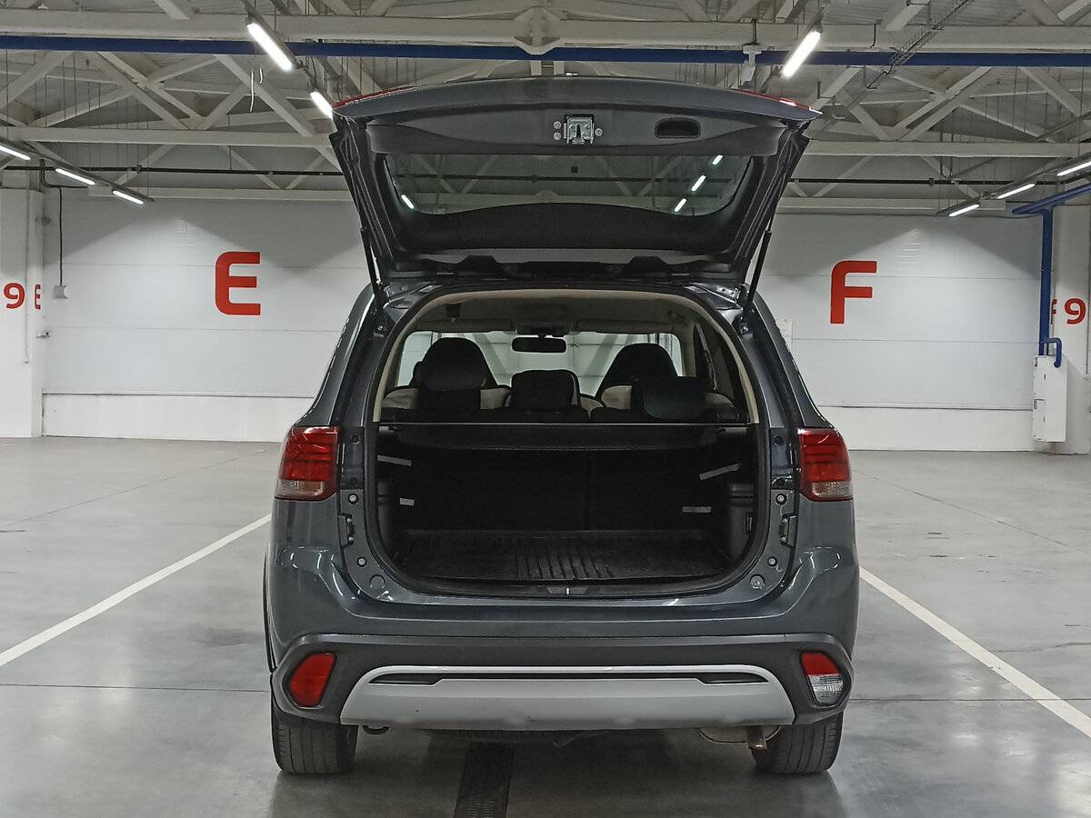 Купить Mitsubishi Outlander с пробегом. Фото: #9