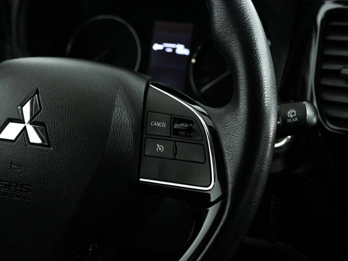 Купить Mitsubishi Outlander с пробегом. Фото: #19