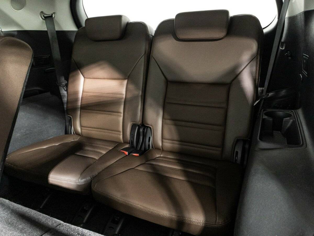 Купить Kia Sorento с пробегом. Фото: #18