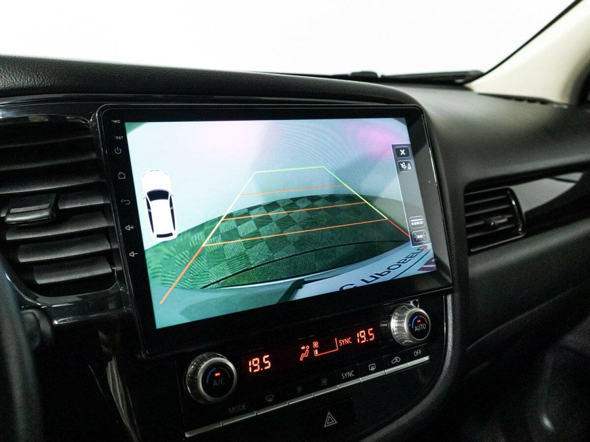 Купить Mitsubishi Outlander с пробегом. Фото: #15