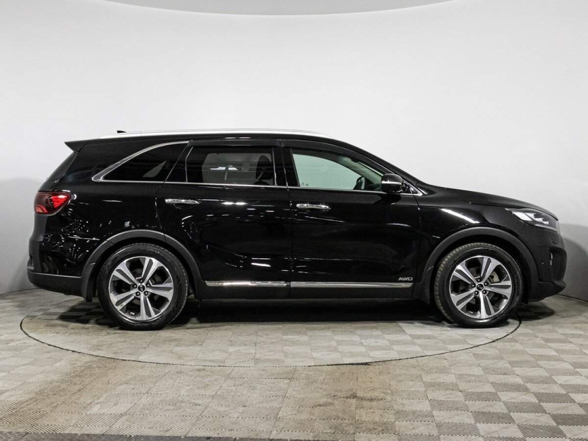 Купить Kia Sorento с пробегом. Фото: #3