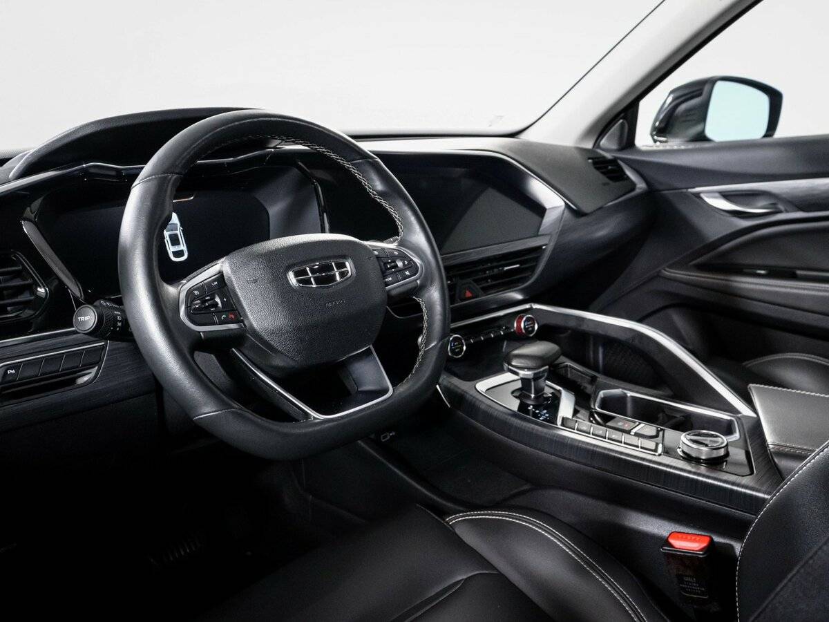 Купить Geely Tugella с пробегом. Фото: #13
