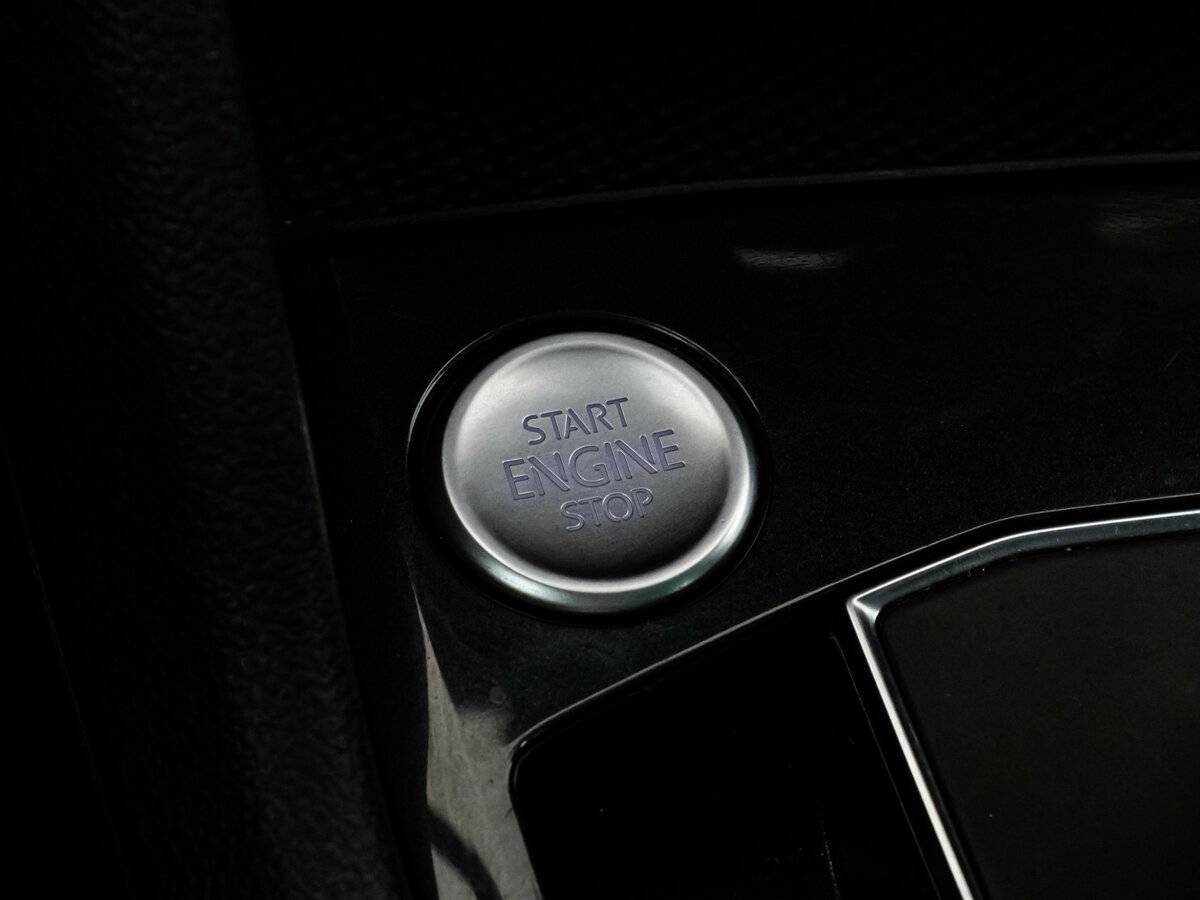 Купить Volkswagen Tiguan с пробегом. Фото: #18