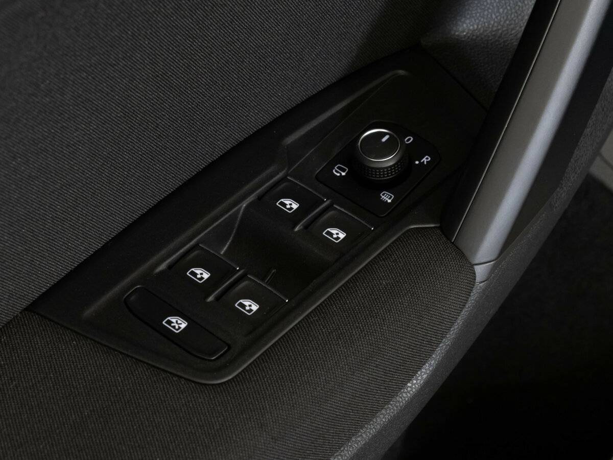 Купить Volkswagen Tiguan с пробегом. Фото: #20