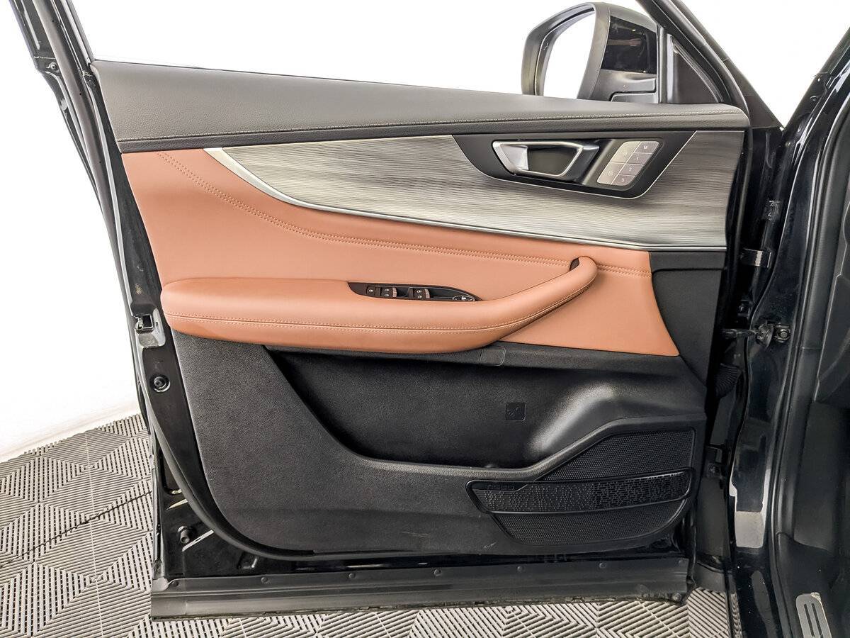 Купить Chery Tiggo 8 Pro Max с пробегом. Фото: #18