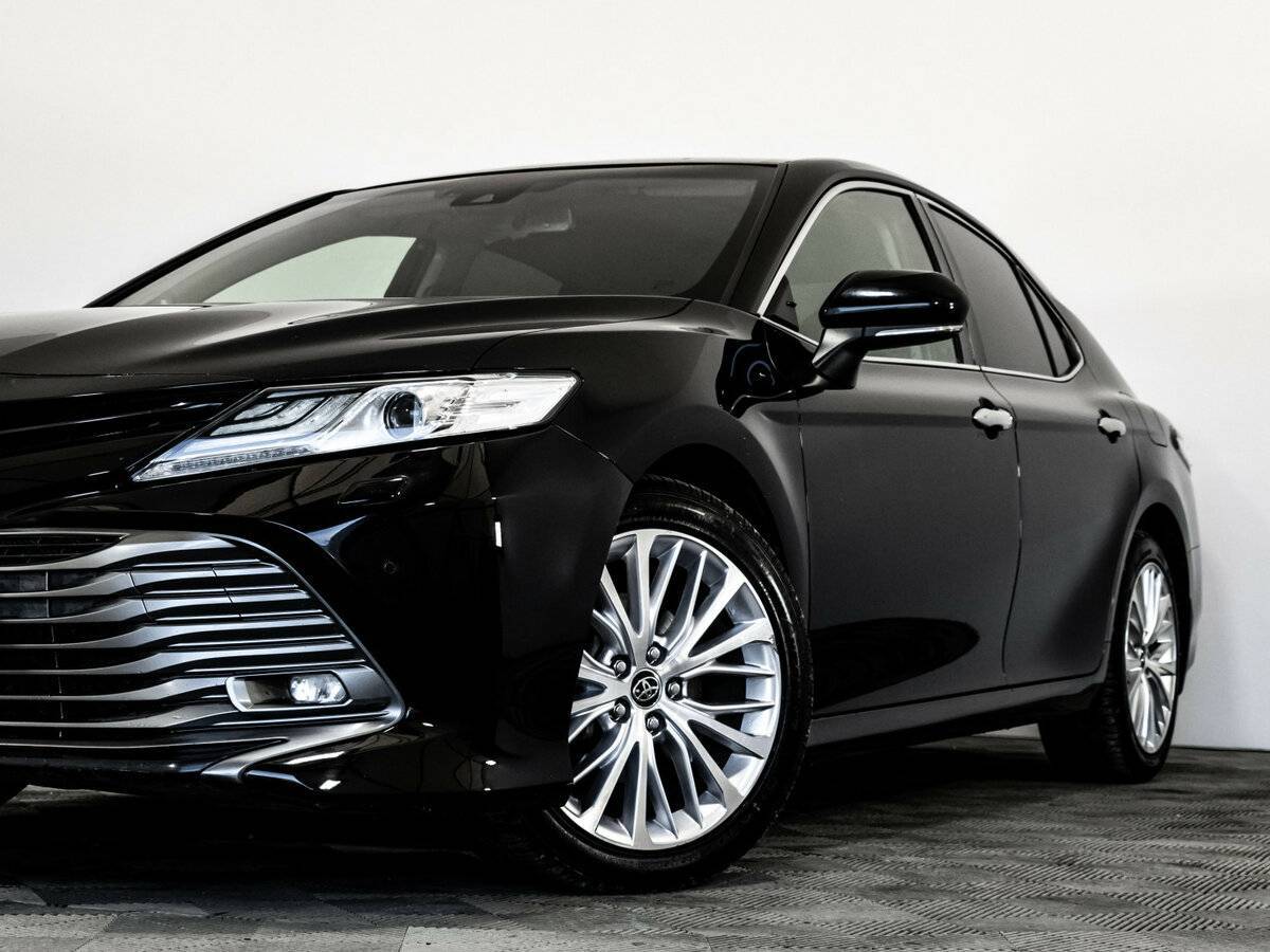Купить Toyota Camry с пробегом. Фото: #1