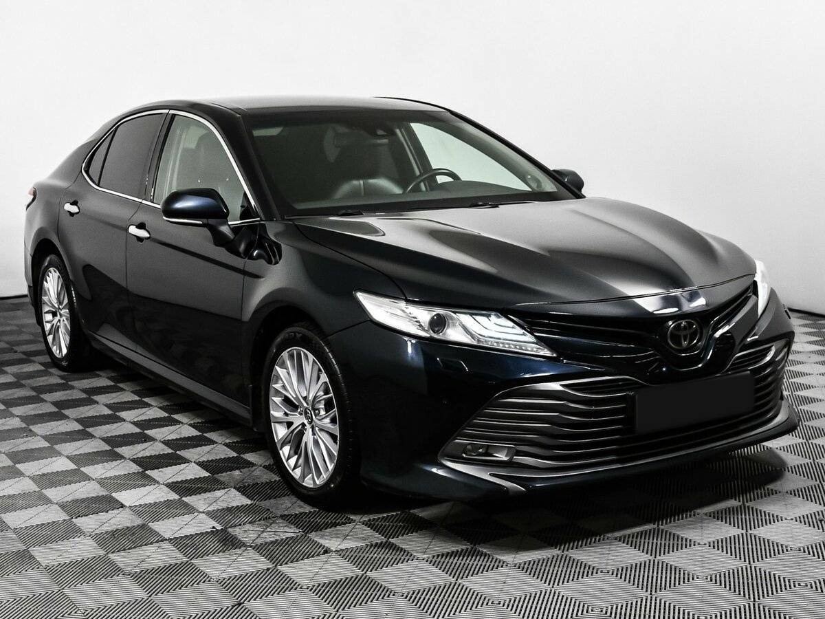 Купить Toyota Camry с пробегом. Фото: #2
