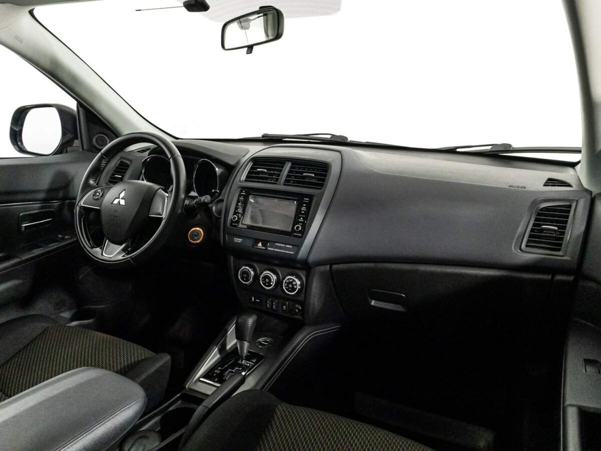 Купить Mitsubishi ASX с пробегом. Фото: #8