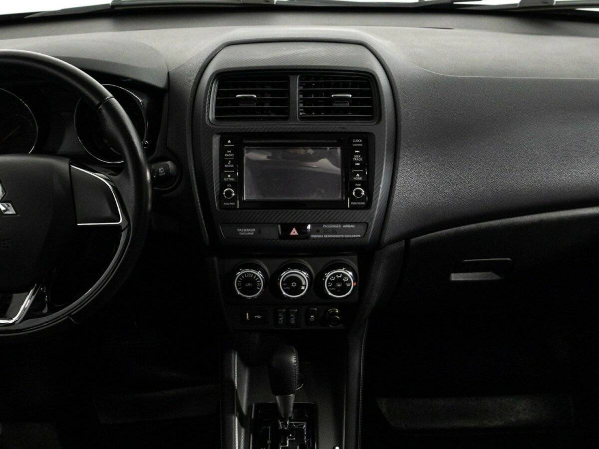 Купить Mitsubishi ASX с пробегом. Фото: #13