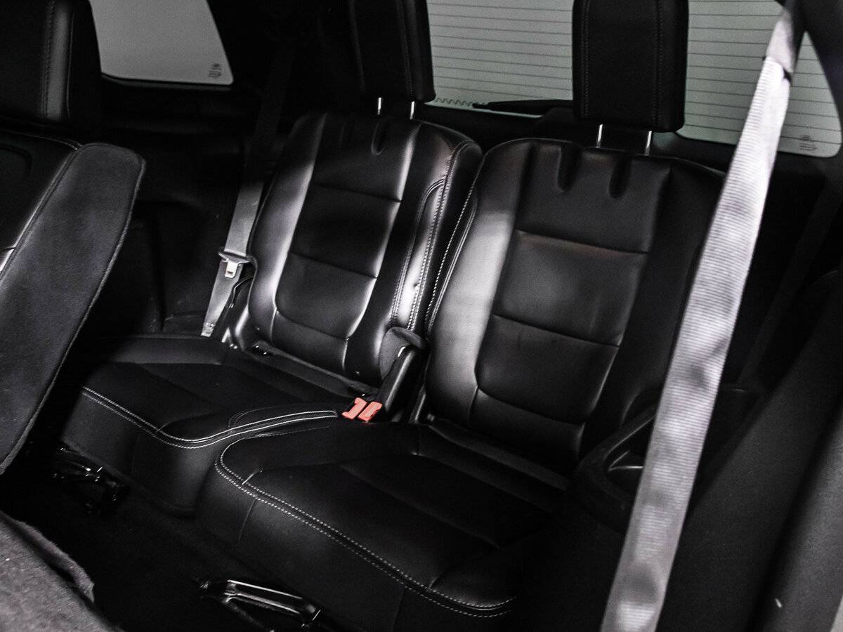 Купить Ford Explorer с пробегом. Фото: #13