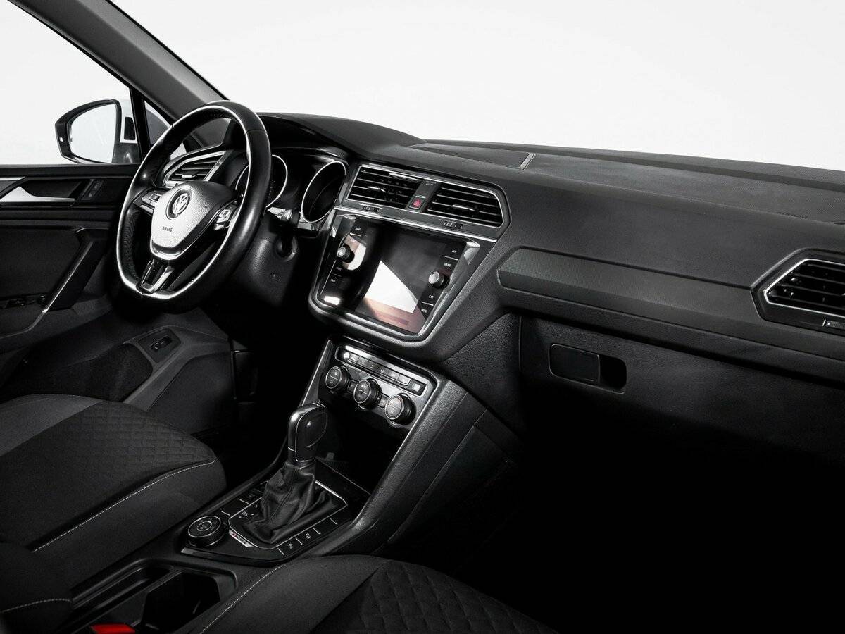Купить Volkswagen Tiguan с пробегом. Фото: #8