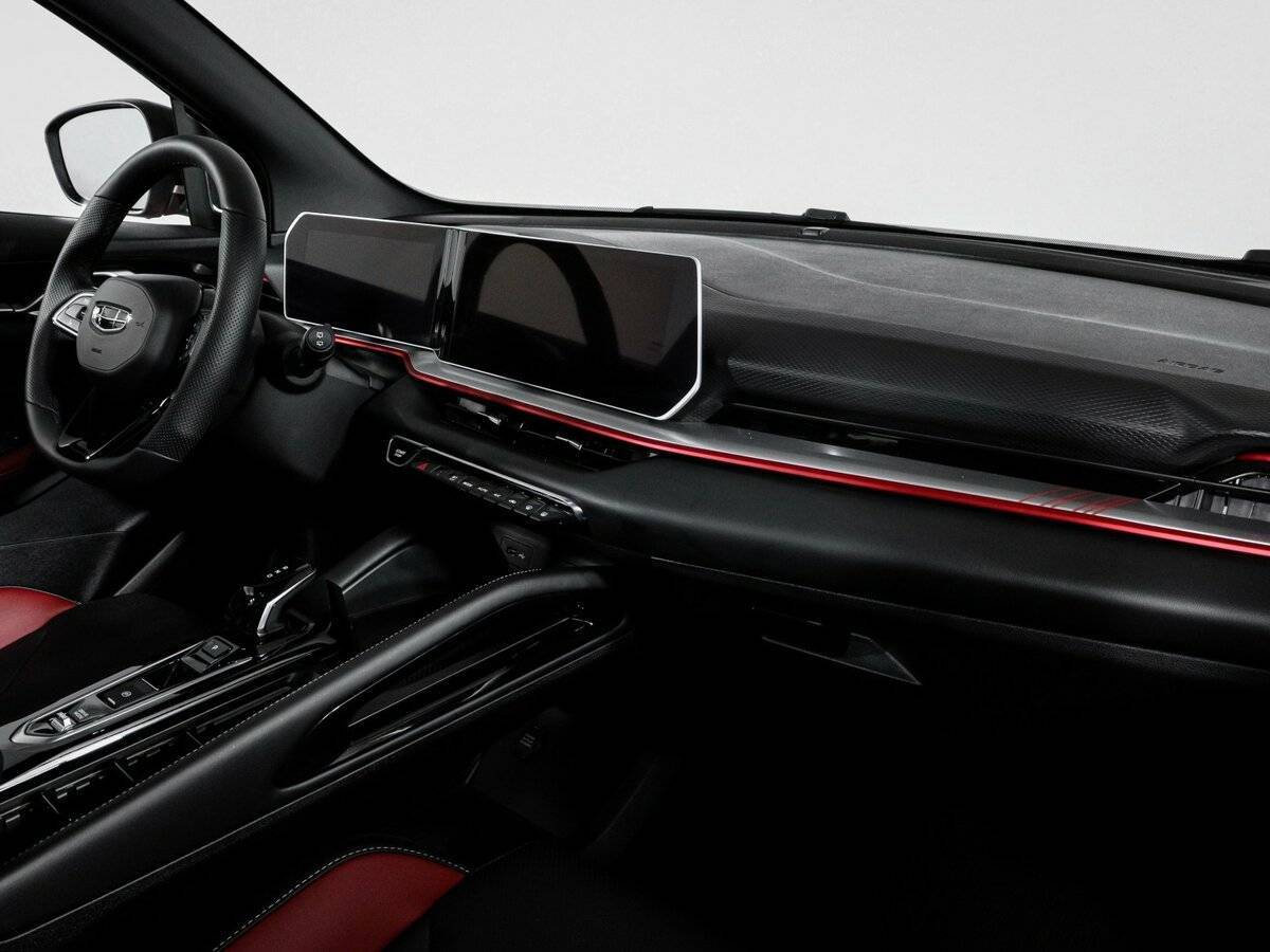 Купить Geely Coolray с пробегом. Фото: #8