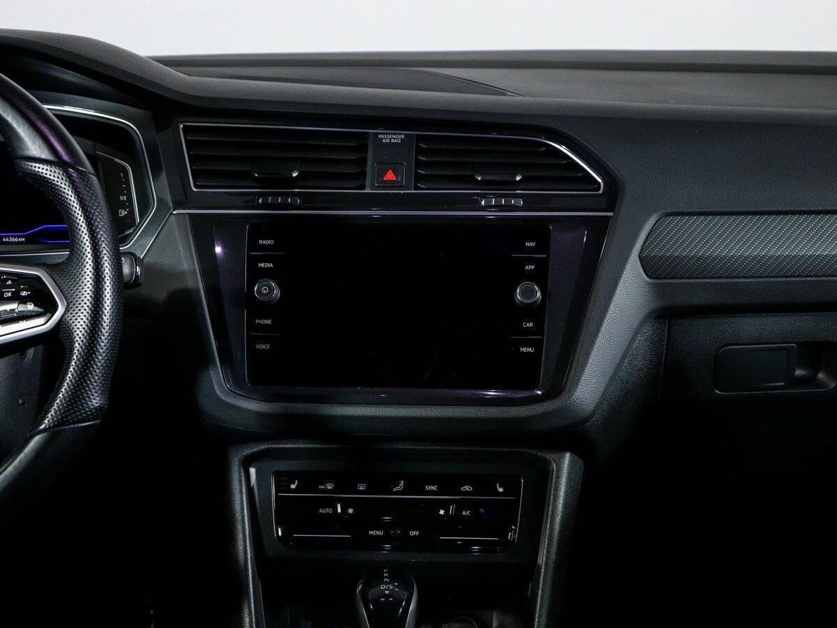 Купить Volkswagen Tiguan с пробегом. Фото: #12