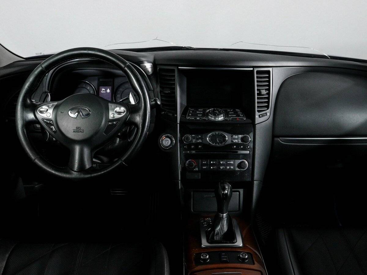 Купить Infiniti FX с пробегом. Фото: #11