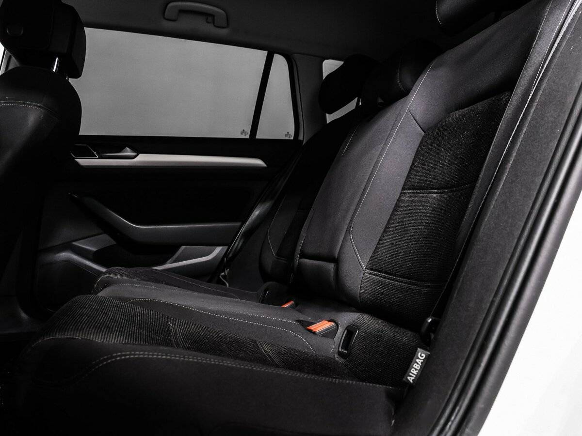 Купить Volkswagen Passat с пробегом. Фото: #12