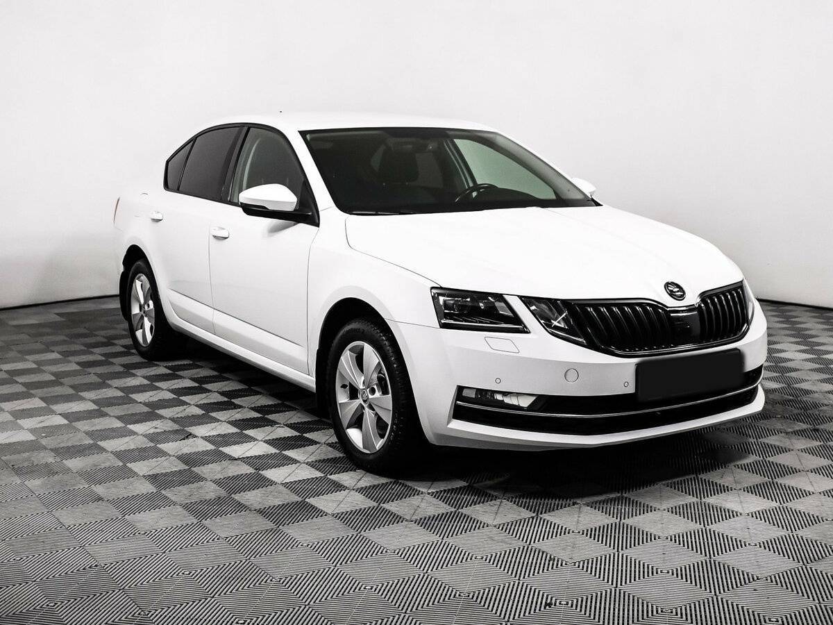 Купить Skoda Octavia с пробегом. Фото: #2