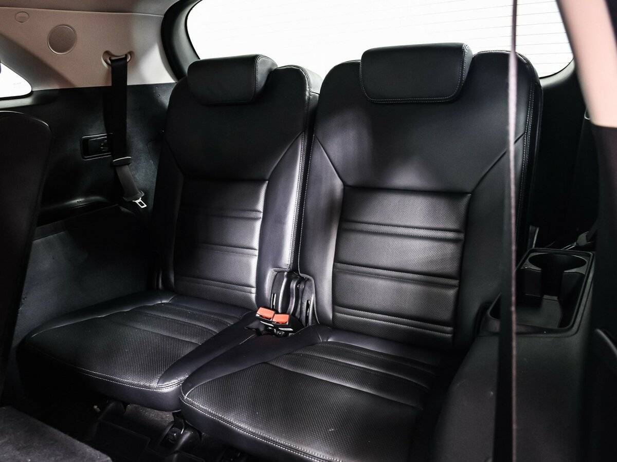 Купить Kia Sorento с пробегом. Фото: #13