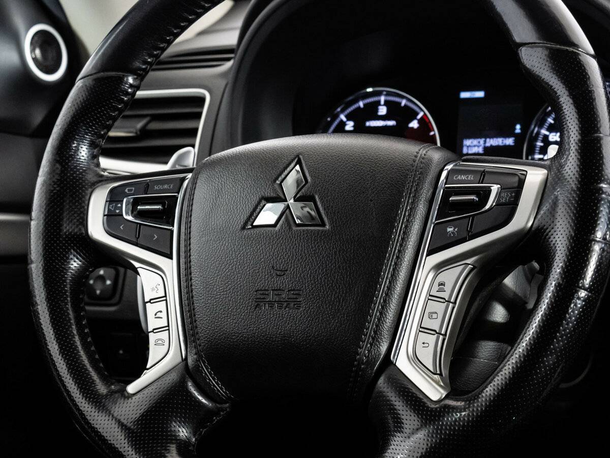 Купить Mitsubishi Pajero Sport с пробегом. Фото: #12