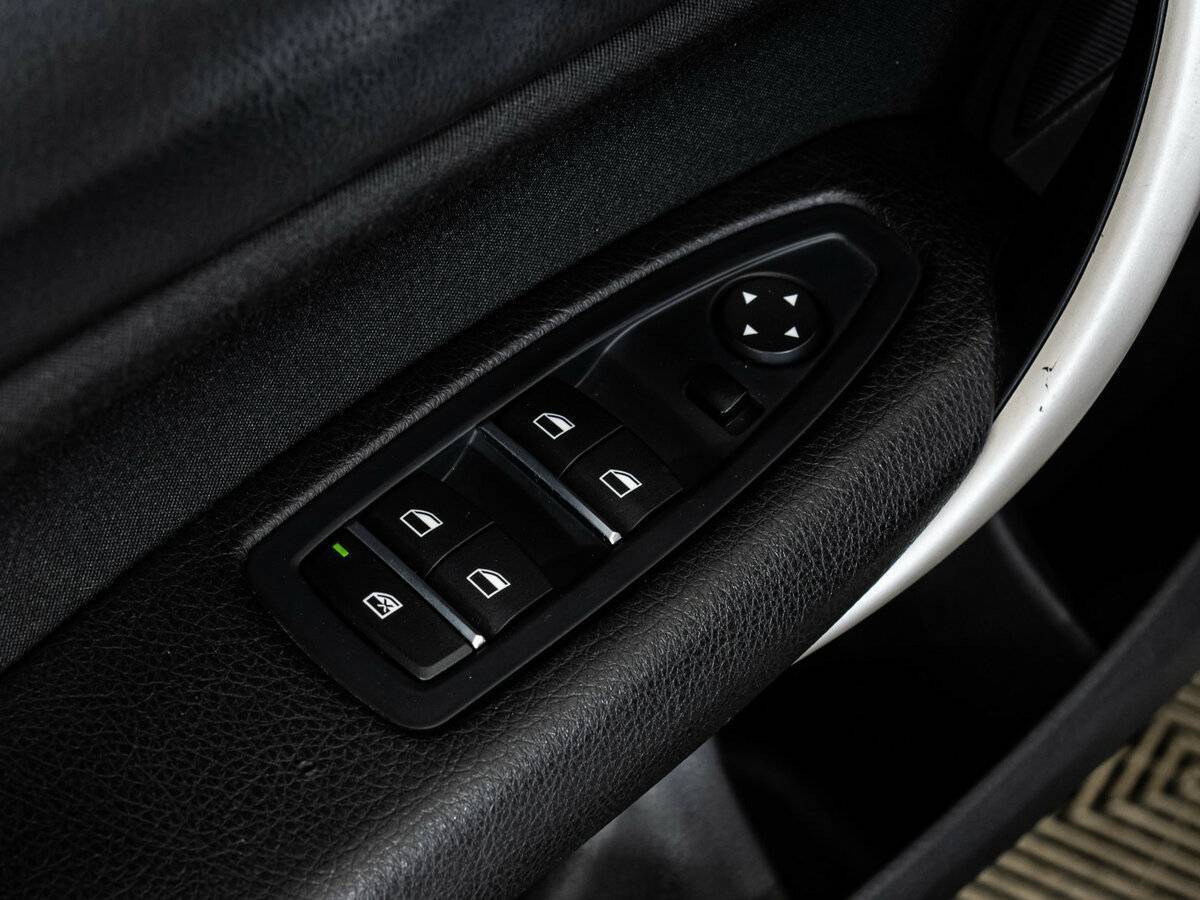 Купить BMW 1 серии с пробегом. Фото: #20