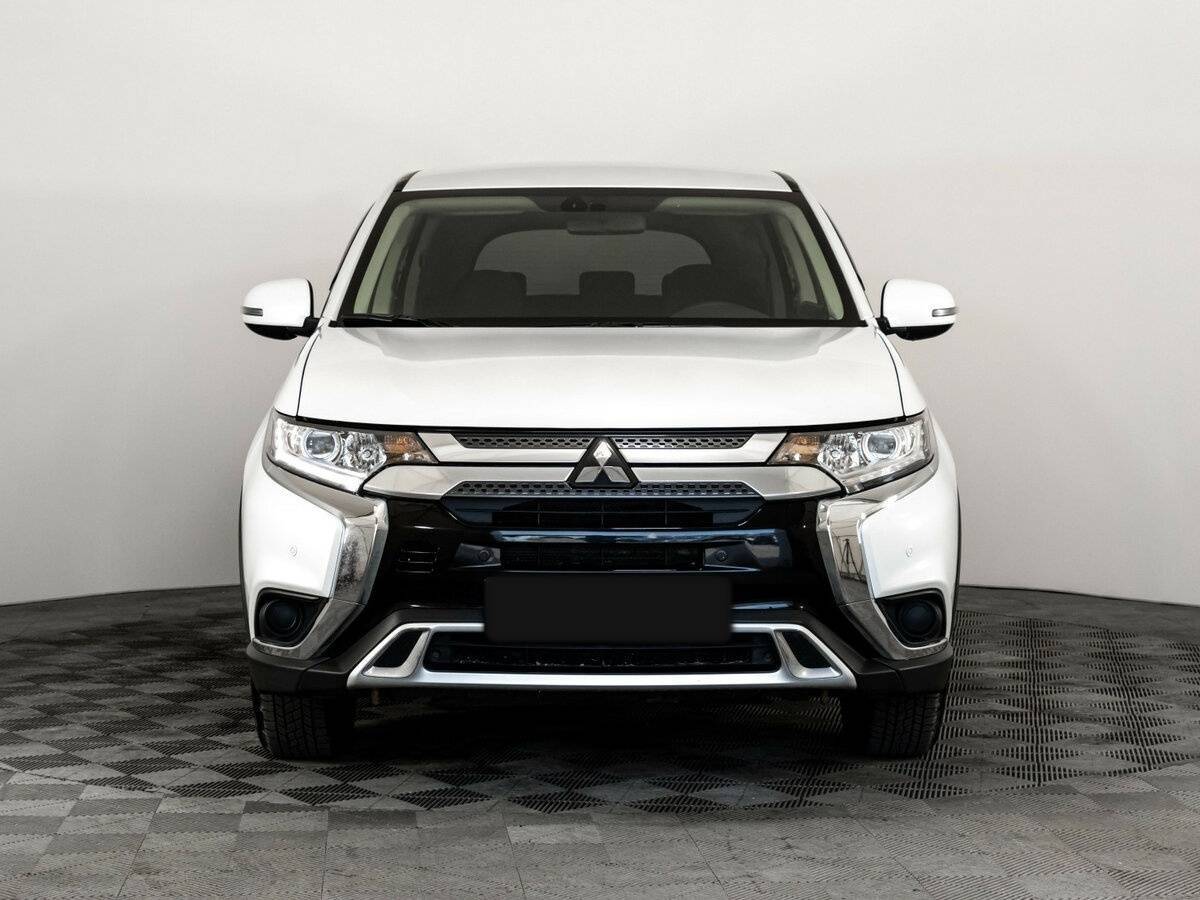 Купить Mitsubishi Outlander с пробегом. Фото: #1