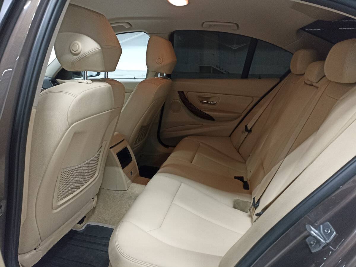 Купить BMW 3 серии с пробегом. Фото: #11