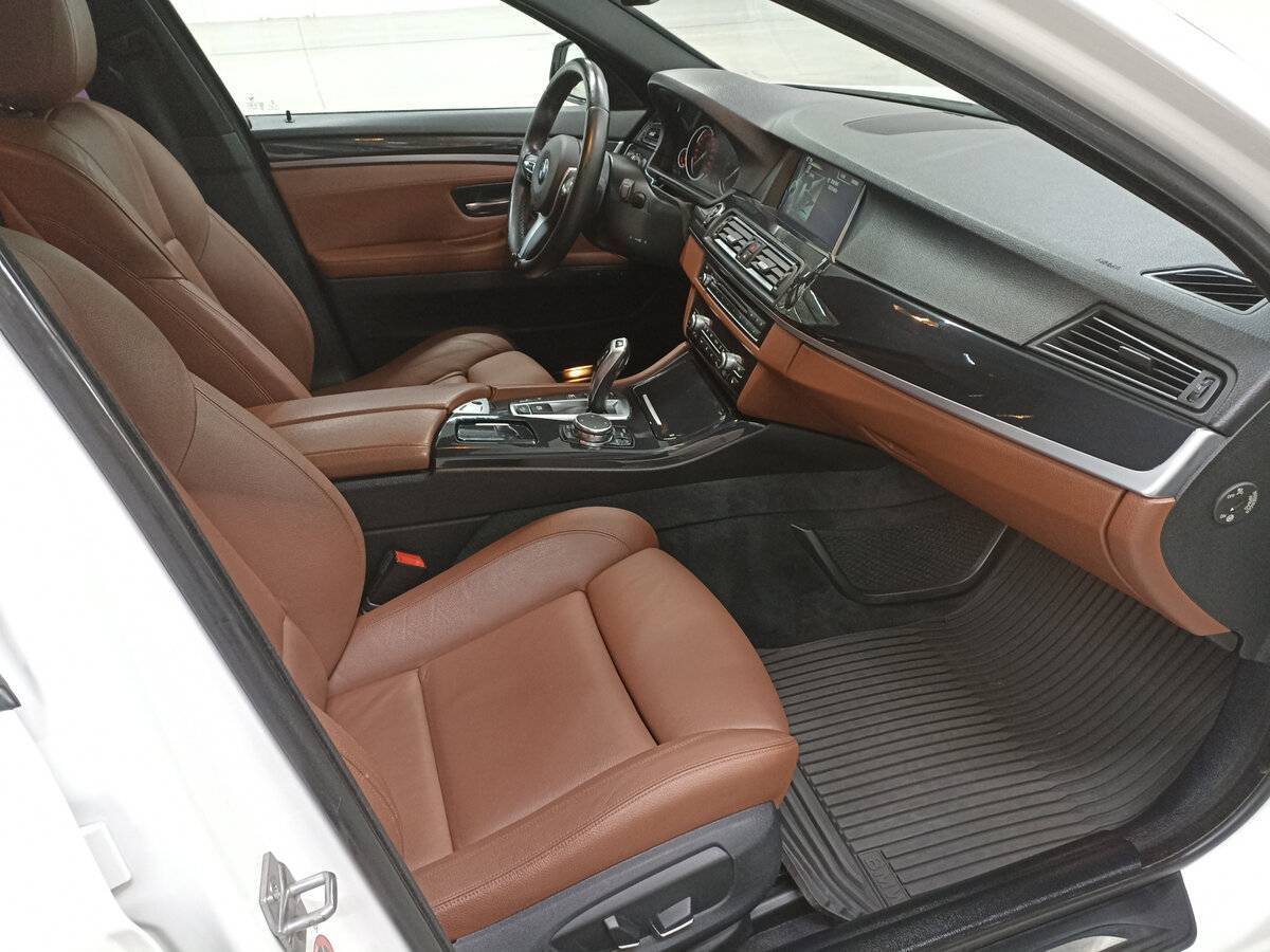 Купить BMW 5 серии с пробегом. Фото: #10