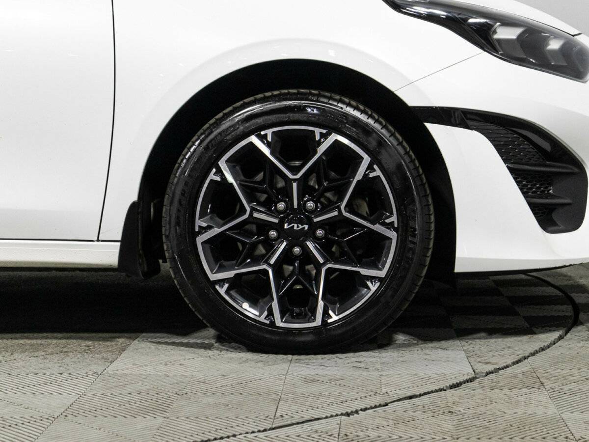 Купить Kia Ceed с пробегом. Фото: #23